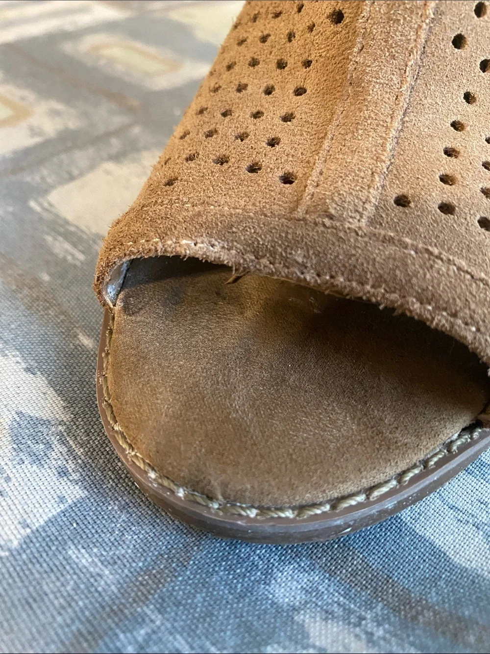 Lucky Brand Tan Perforated Leather Open-Toe Block Heel Booties Size 9.5 Heels 4”